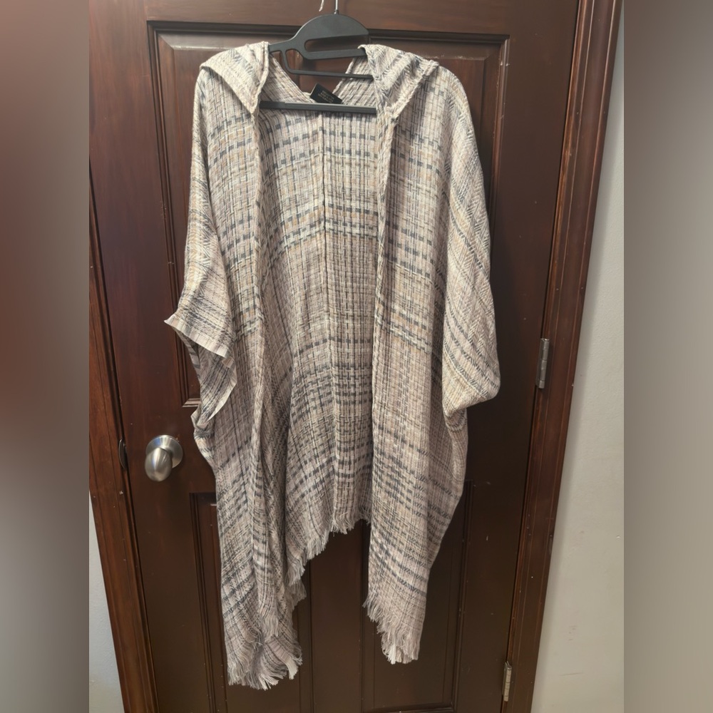 Neutral Hooded Saachi Shawl